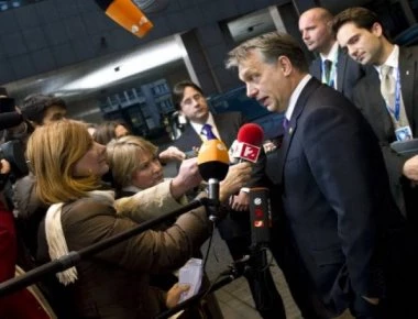 Β.Ουρμπάν: «Η Ουγγαρία θα μείνει χριστιανική» - Περνάει νόμο που επαναφέρει την εθνική κυριαρχία έναντι των Βρυξελλών